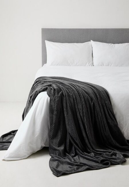 Avedon Throw